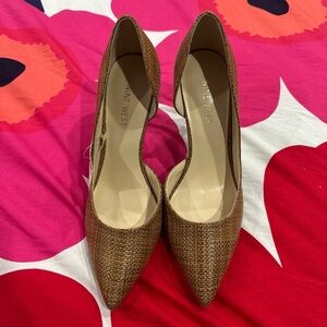 Carmel Colored Nine West Pumps 3.5” heels. Size 7.5. New with tags.